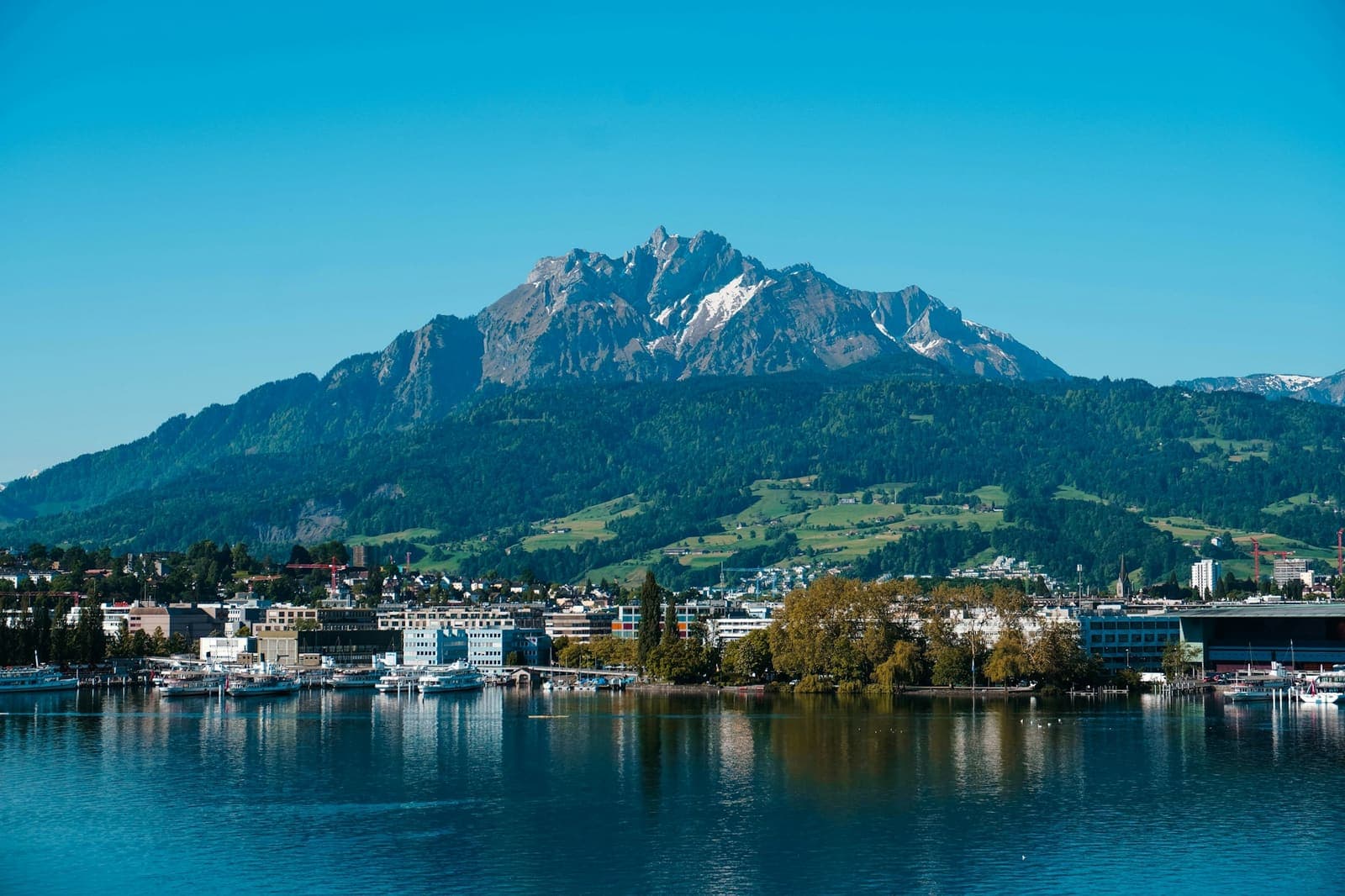 Pilatus über Luzern und dem Vierwaldstättersee